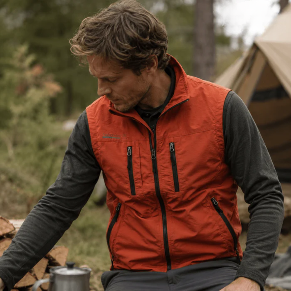 Water-Resistant Sleeveless Cargo Vest with Mesh Lining