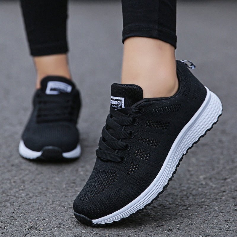 Breathable Outdoor Sports Shoes with Cushioned Grip Sole-Field & Wild