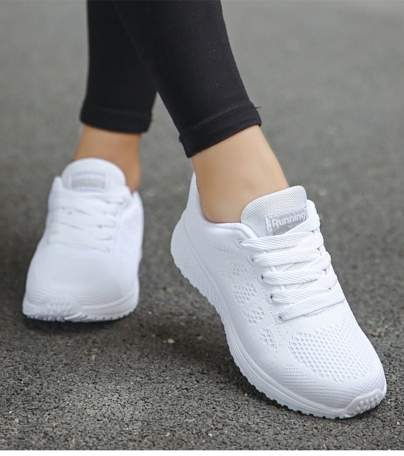 Breathable Outdoor Sports Shoes with Cushioned Grip Sole-Field & Wild