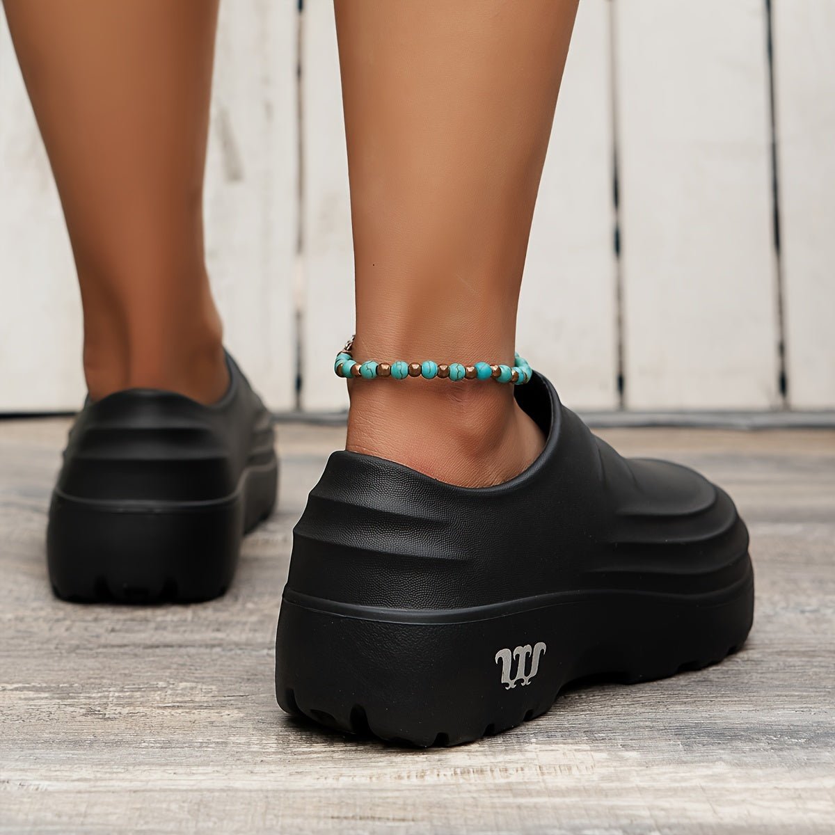 Water-Resistant Slip-On Clogs with Cushioned Sole-Field & Wild
