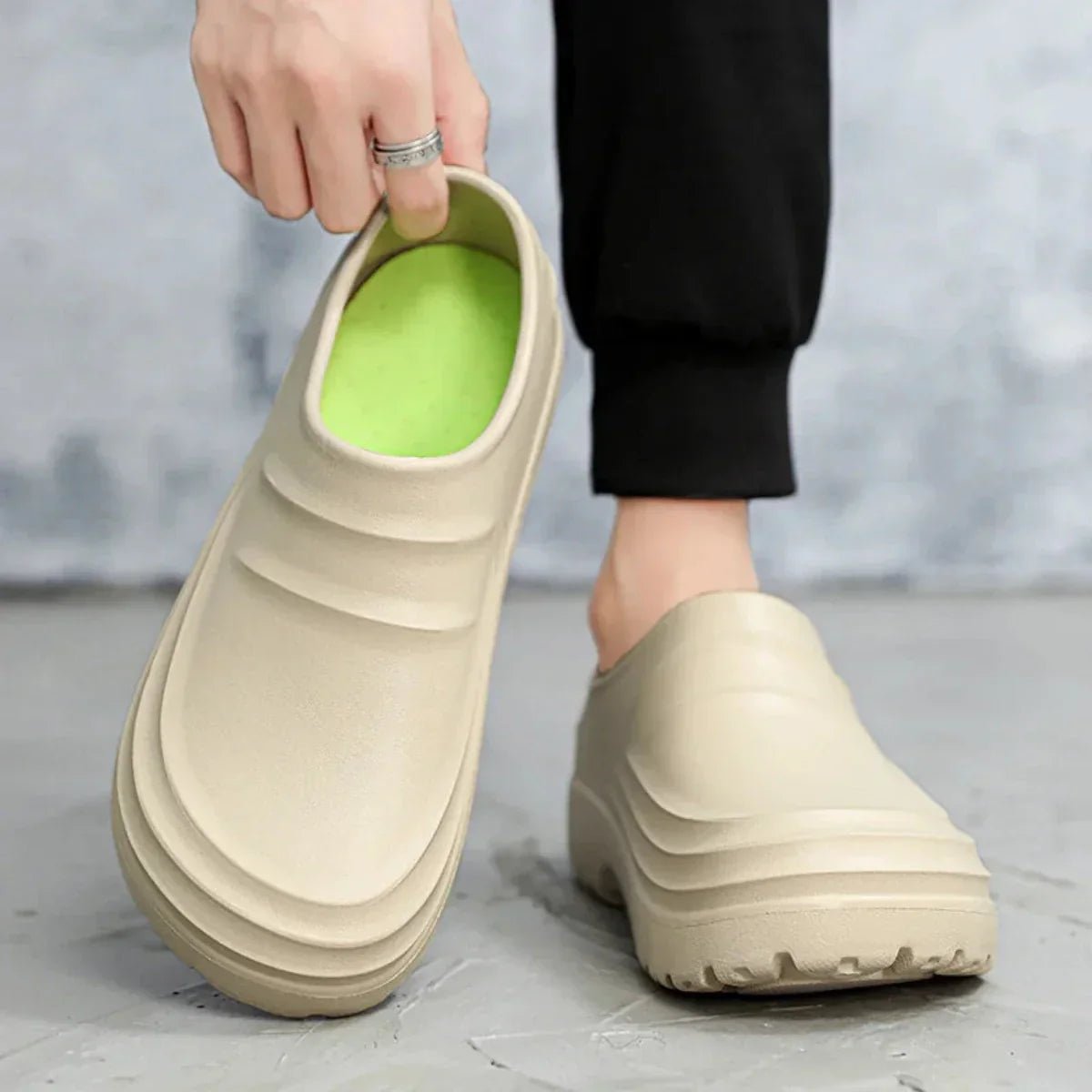 Water-Resistant Slip-On Clogs with Cushioned Sole-Field & Wild
