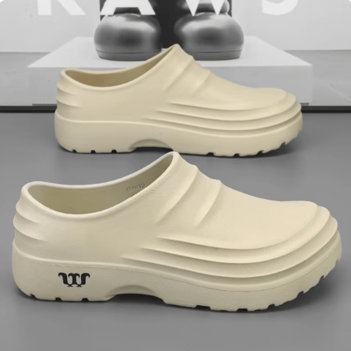 Water-Resistant Slip-On Clogs with Cushioned Sole-Field & Wild