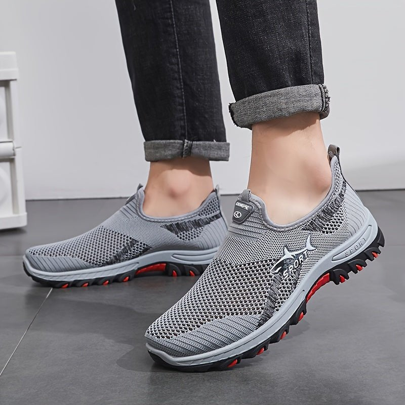 Men’s Lightweight Slip-On Walking Shoes with Breathable Mesh-Field & Wild