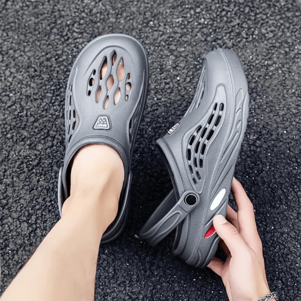 Lightweight Water-Resistant Outdoor Sandals with Durable Sole-Field & Wild