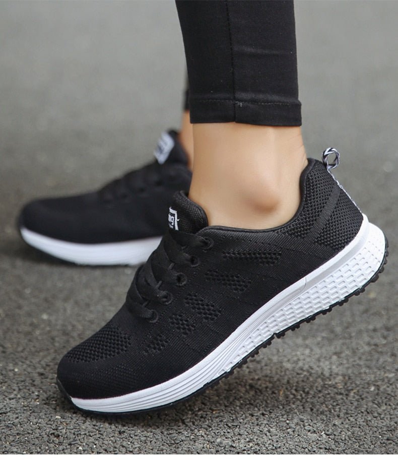 Breathable Outdoor Sports Shoes with Cushioned Grip Sole-Field & Wild