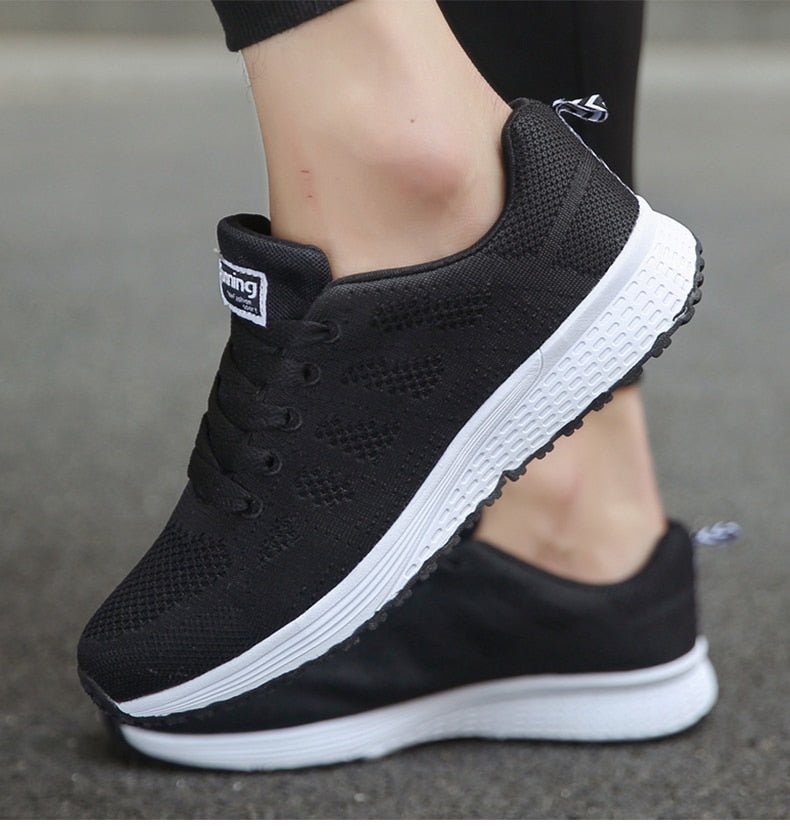 Breathable Outdoor Sports Shoes with Cushioned Grip Sole-Field & Wild