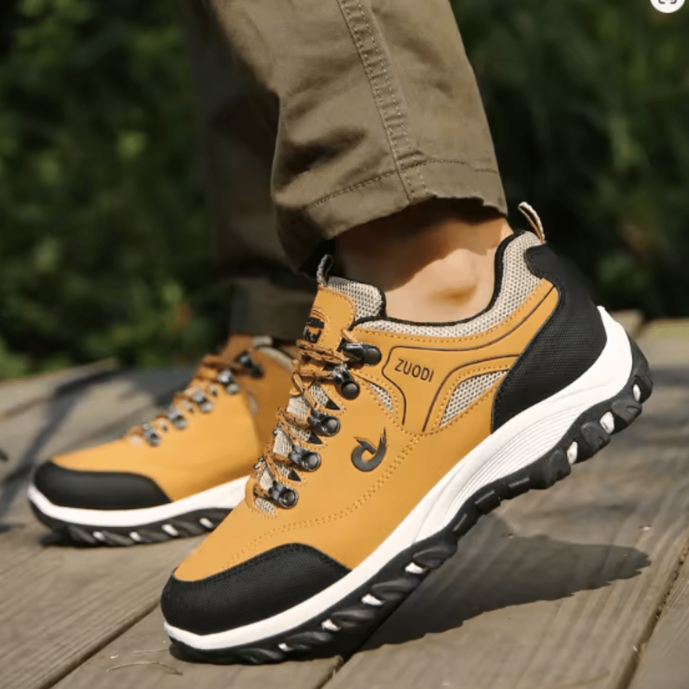 Men’s Lightweight Walking Shoes with Cushioned EVA Sole-Field & Wild